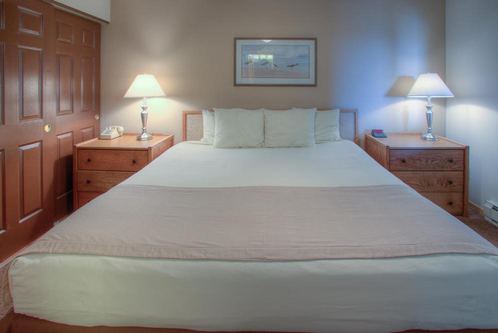One-Bedroom Apartment with Sea View - 311 - No Pets interior