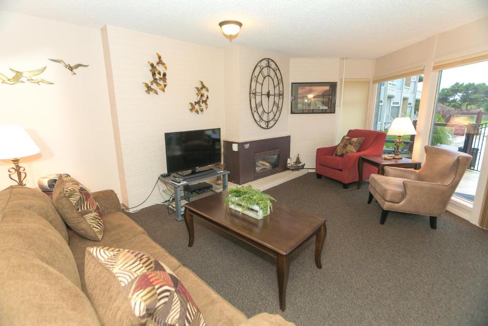 Double Room with Two Double Beds - 107 - No Pets interior